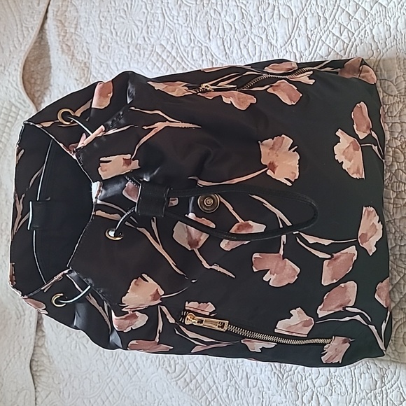 Drawstring Backpack - Picture 2 of 3